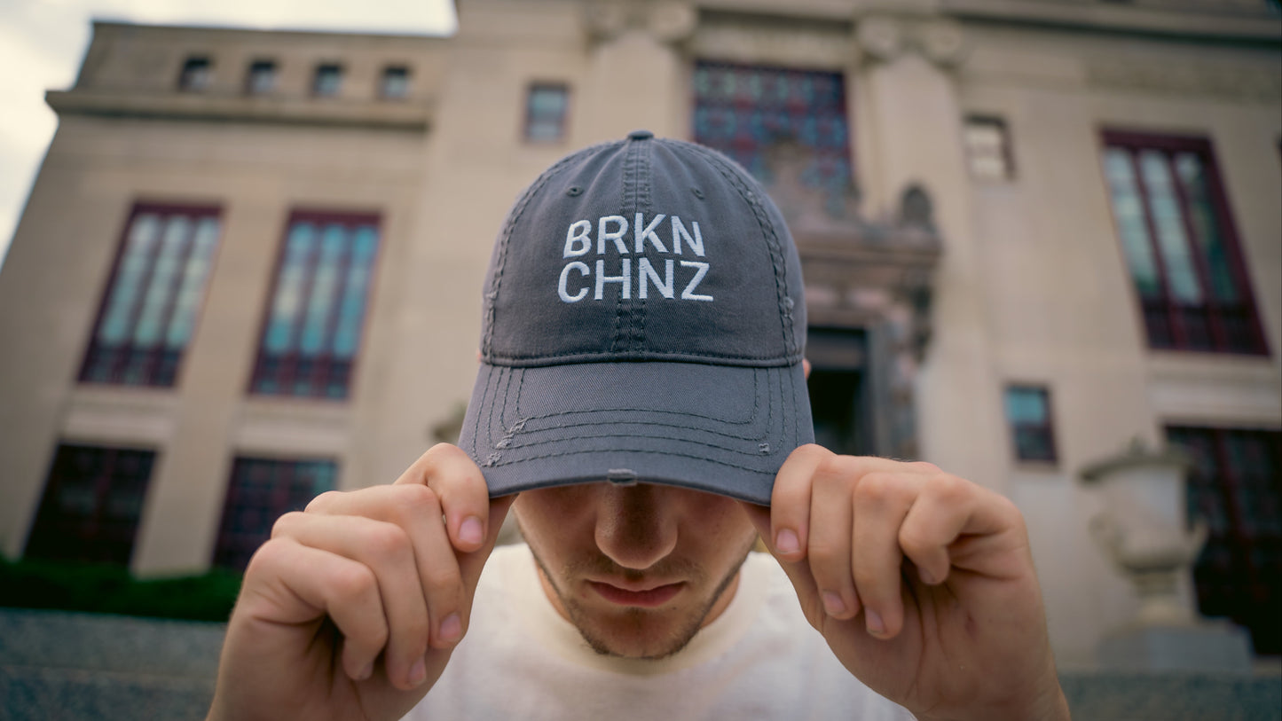 G51 BRKN CHNZ HAT